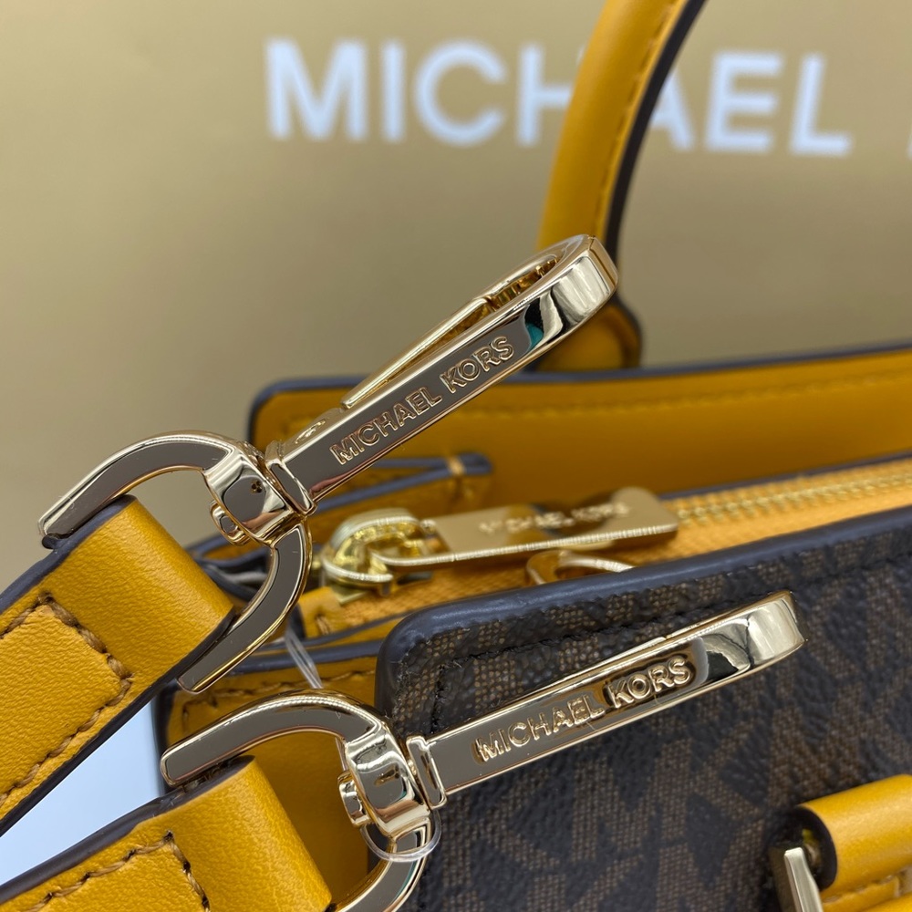 MICHAEL KORS HOPE MEDIUM MESSENGER MARIGOLD - Picture 16 of 16
